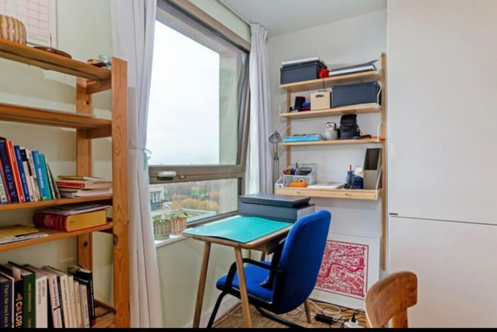Appartement Large One Bedroom With Balcony Londres